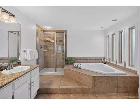 Bath - 5373 E Links Cir, Centennial, CO 80122 photo 2 of 5