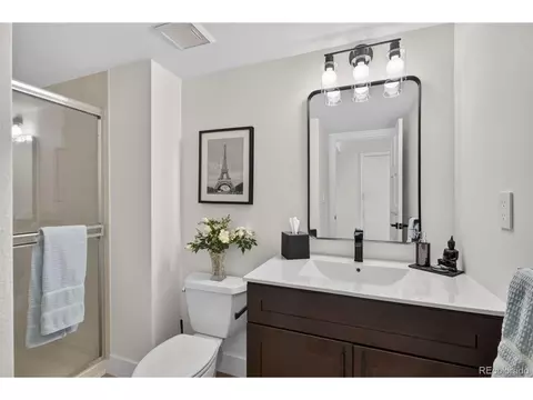 Bath - 5373 E Links Cir, Centennial, CO 80122 photo 4 of 5