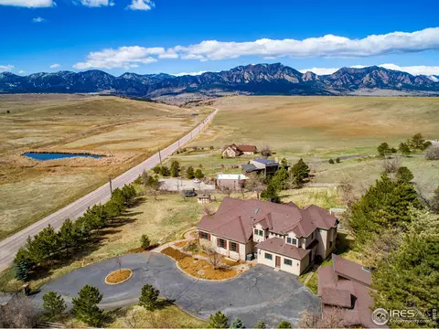 6897 Marshall Dr, Boulder, CO 80303 photo 3
