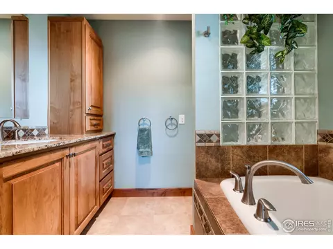 924 Wilfred Rd, Berthoud, CO 80513 photo 10