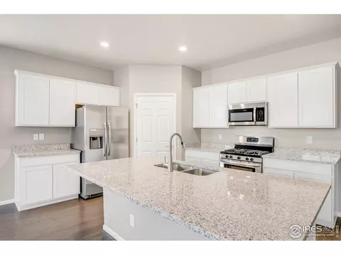 876 Camberly Dr, Windsor, CO 80550 photo 6