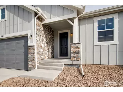 518 E Michigan Ave, Berthoud, CO 80513 photo 2