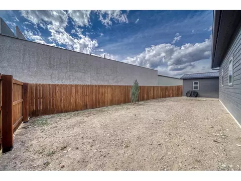 Exterior - 533 W 7th St, Salida, CO 81201 photo 6 of 15