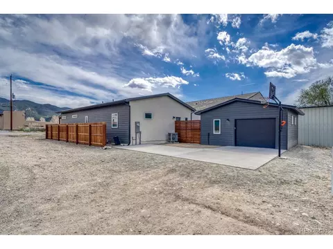 Exterior - 533 W 7th St, Salida, CO 81201 photo 8 of 15