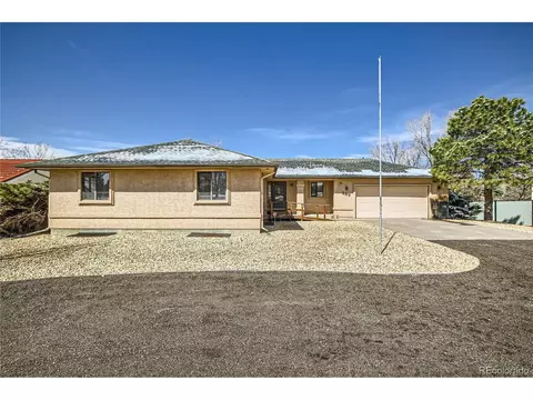 253 S Golfview Dr, Pueblo West, CO 81007