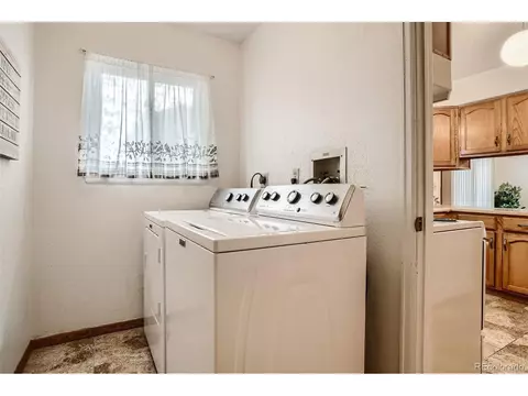 5228 Estes Cir, Arvada, CO 80002 photo 9