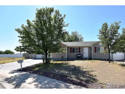 1122 E 25th St Ln, Greeley, CO 80631 photo 2