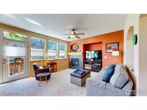 108 Noland Ct, Lyons, CO 80540 photo 3