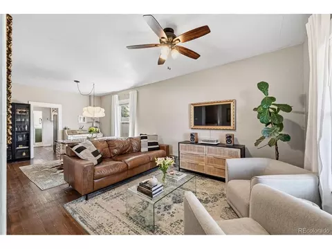 3310 S Logan St, Englewood, CO 80113