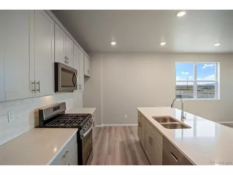 22190 E 8th Ave, Aurora, CO 80018 photo 10