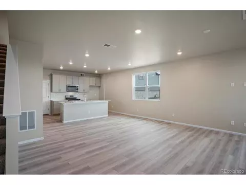 22190 E 8th Ave, Aurora, CO 80018
