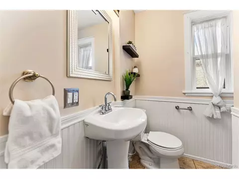 1425 S Logan St, Denver, CO 80210 photo 16