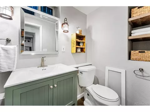 1425 S Logan St, Denver, CO 80210 photo 32