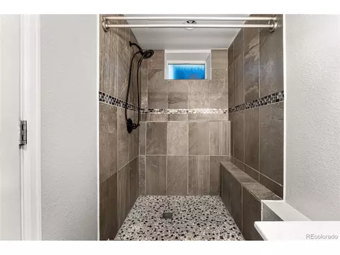 1425 S Logan St, Denver, CO 80210 photo 33