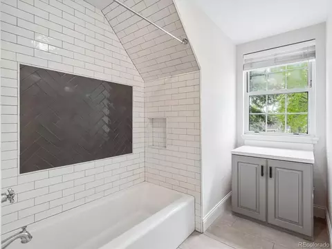 Bath - 7332 S Ivanhoe Ct, Centennial, CO 80112 photo 6 of 7