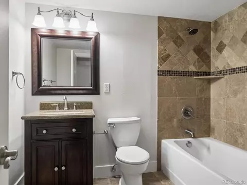 Bath - 7332 S Ivanhoe Ct, Centennial, CO 80112 photo 7 of 7