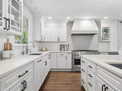 Kitchen - 7332 S Ivanhoe Ct, Centennial, CO 80112 photo 2 of 4