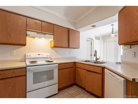 4578 Perth St, Denver, CO 80249 photo 8
