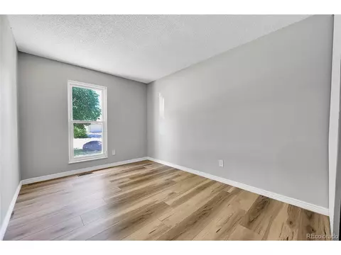 Undisclosed, Aurora, CO 80017 photo 16