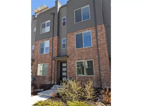 2524 N Moline St, Aurora, CO 80010