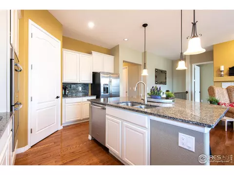 2054 Vineyard Dr, Windsor, CO 80550 photo 7