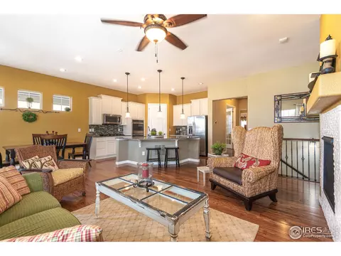 2054 Vineyard Dr, Windsor, CO 80550 photo 4