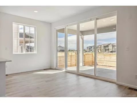 27645 E Byers Pl, Aurora, CO 80018 photo 5