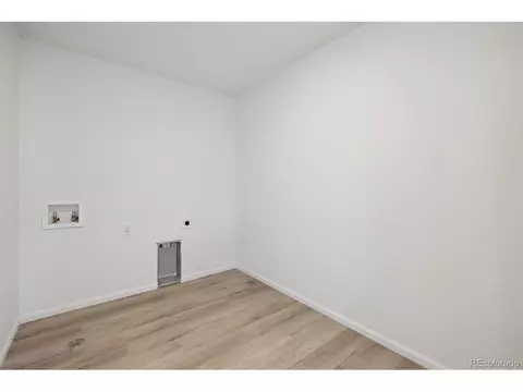 27645 E Byers Pl, Aurora, CO 80018 photo 12