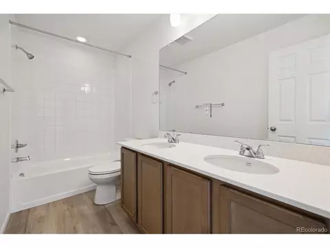 27645 E Byers Pl, Aurora, CO 80018 photo 19