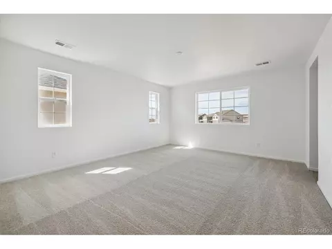 27645 E Byers Pl, Aurora, CO 80018 photo 14