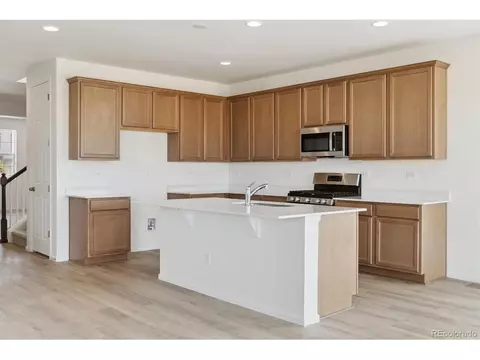 27645 E Byers Pl, Aurora, CO 80018 photo 6