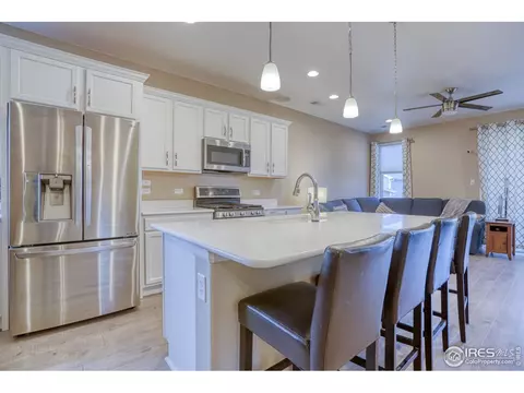 370 Chipman Dr, Windsor, CO 80550 photo 2