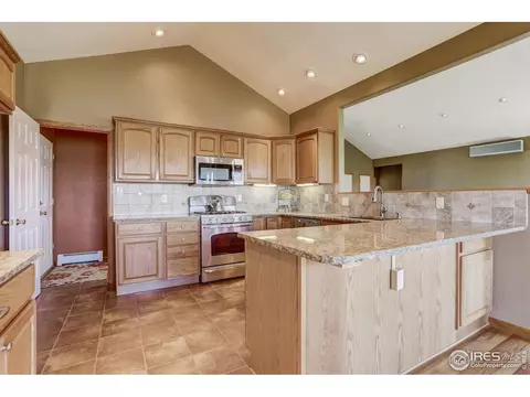 902 E County Road 8, Berthoud, CO 80513 photo 3