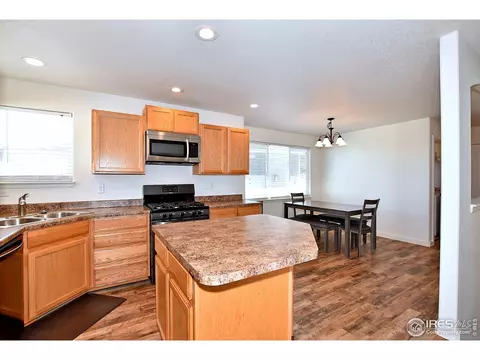 506 Cherryridge Dr, Windsor, CO 80550 photo 4