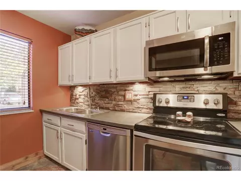 449 Wright St #4, Lakewood, CO 80228 photo 3