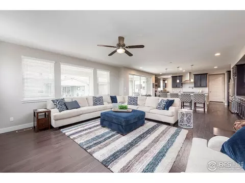 8807 Eldora St, Arvada, CO 80007 photo 9