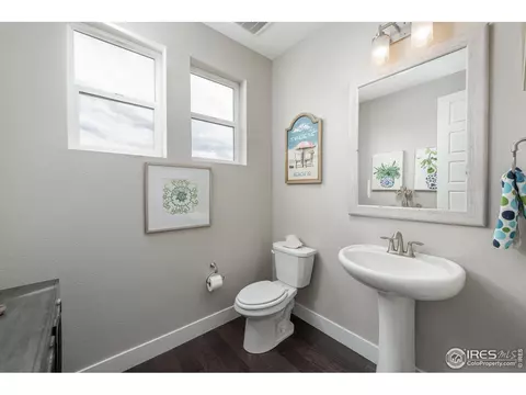 8807 Eldora St, Arvada, CO 80007 photo 5