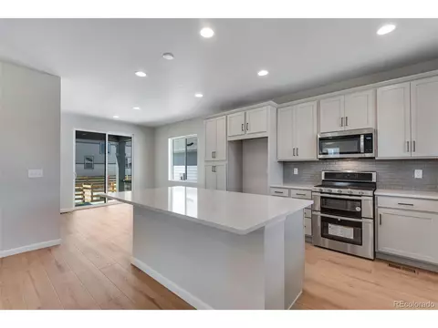 17844 E 107th Pl, Commerce City, CO 80022 photo 2