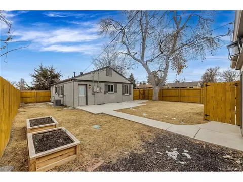 7455 E 22nd Ave, Denver, CO 80207 photo 30