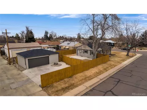 7455 E 22nd Ave, Denver, CO 80207 photo 35
