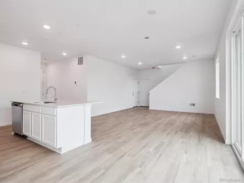 24767 E 40th Ave, Aurora, CO 80019 photo 6