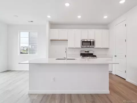 24767 E 40th Ave, Aurora, CO 80019 photo 4