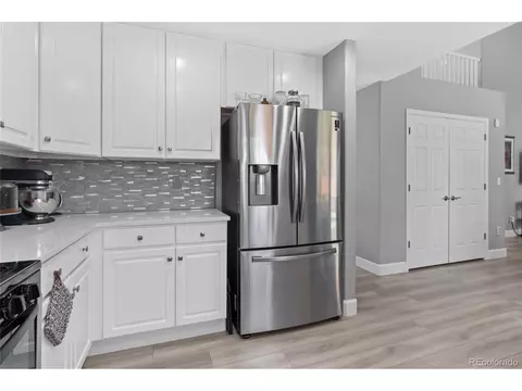 18565 E Berry Dr, Aurora, CO 80015 photo 6