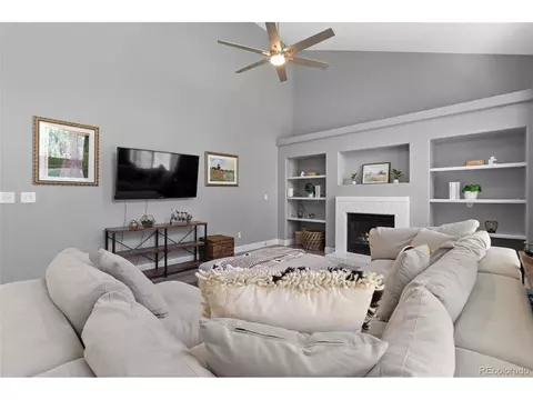 18565 E Berry Dr, Aurora, CO 80015 photo 11