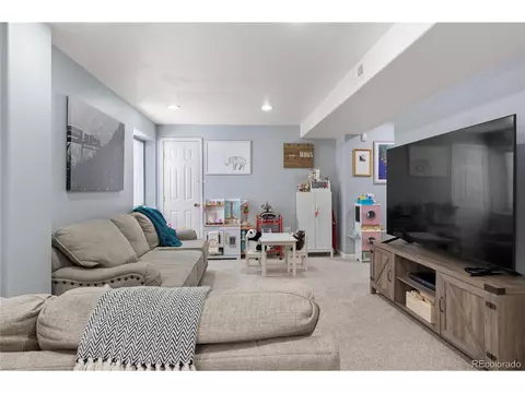 18565 E Berry Dr, Aurora, CO 80015 photo 27