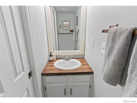 Undisclosed, Thornton, CO 80233 photo 28