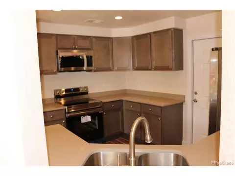 20734 E 38th Pl, Denver, CO 80249 photo 6