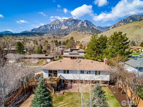 560 Ithaca Dr, Boulder, CO 80305 photo 2