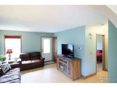 118 E Iowa Ave, Berthoud, CO 80513 photo 9