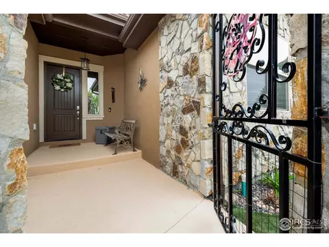 2003 Vineyard Dr, Windsor, CO 80550 photo 2